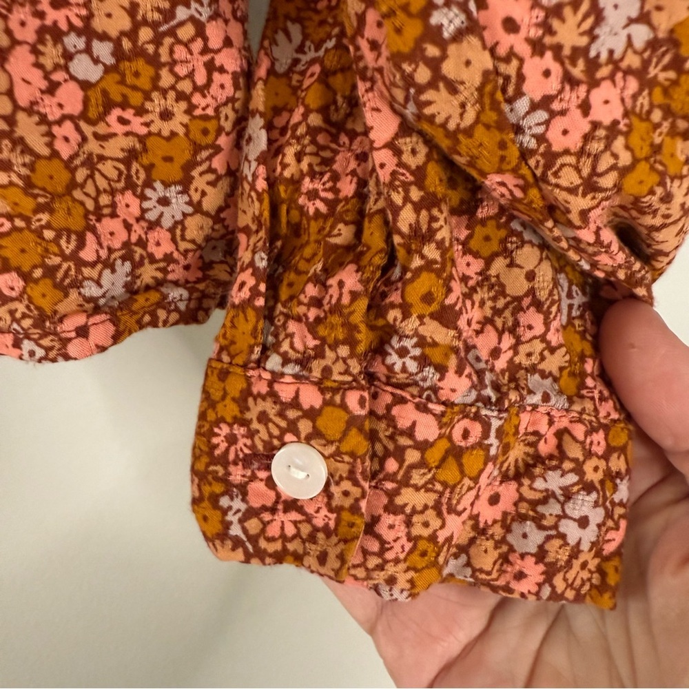 Universal Thread Floral Blouse - Picture 6 of 11
